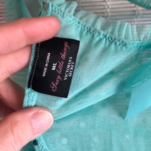 Victoria’s Secret Lingerie Set - Picture 5 of 7